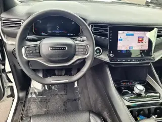 Jeep Wagoneer 2024 4x4 Serie II SUV de 4 puertas