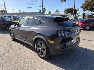 Ford Mustang Mach-E 2022 Select 4dr SUV