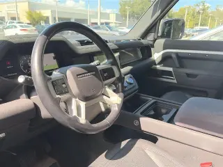 Land Rover Defender 2023 4x4 110 S 4dr SUV