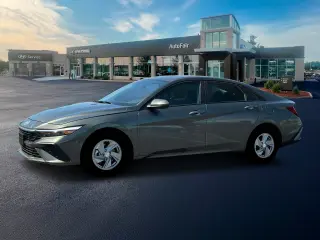 Hyundai ELANTRA 2025 SE 4dr Sedán