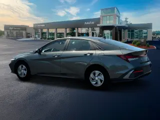 Hyundai ELANTRA 2025 SE 4dr Sedán