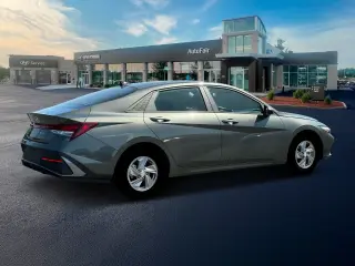 Hyundai ELANTRA 2025 SE 4dr Sedán