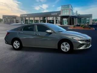 Hyundai ELANTRA 2025 SE 4dr Sedán