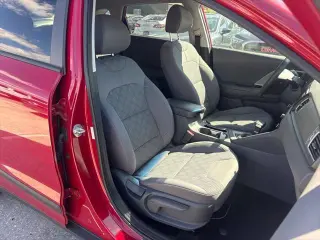Kia Niro 2017 LX 4dr Cruce
