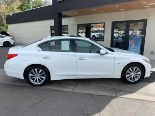 2017 Infiniti Q50