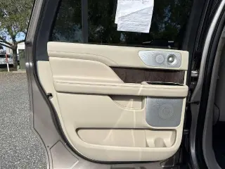 Lincoln Navigator L 2020 4x4 Reserve 4dr SUV