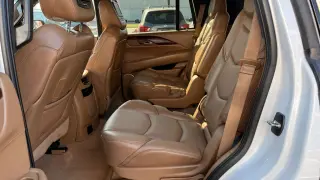 2017 CADILLAC ESCALADE