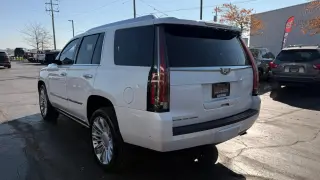 2017 CADILLAC ESCALADE