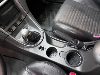 2004 FORD MUSTANG