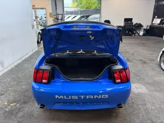 2004 FORD MUSTANG