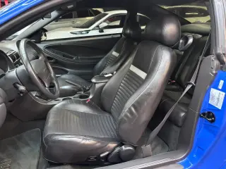 2004 FORD MUSTANG