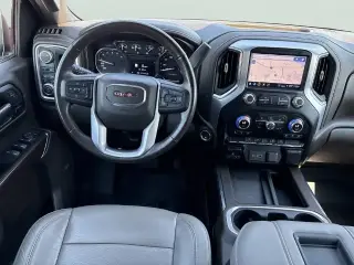 GMC Sierra 1500 2020 4x4 SLT 4dr Crew Cab 5.8 ft. SB