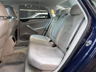 2015 VOLKSWAGEN PASSAT
