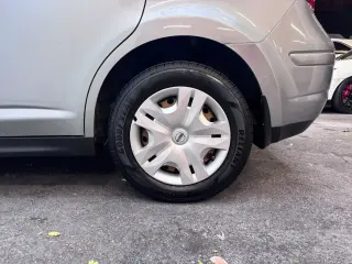 2012 NISSAN VERSA