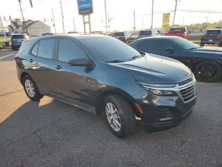 Chevrolet Equinox 2022 4x4 LS 4dr SUV w/1LS