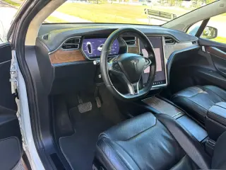 2016 Tesla MODEL X