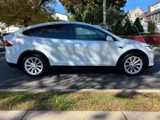 2016 Tesla MODEL X