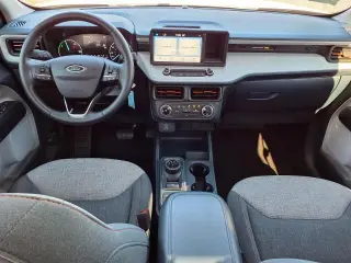 Ford Maverick 2024 XLT 4dr SuperCrew con 4.5 ft. de cabina.