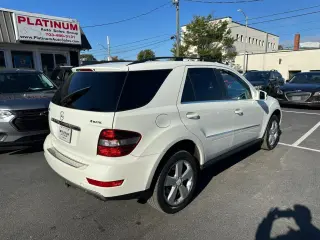 2011 Mercedes-Benz M-CLASS
