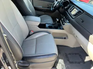 2017 Kia SEDONA
