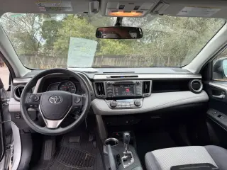 Toyota RAV4 2015 XLE 4dr SUV