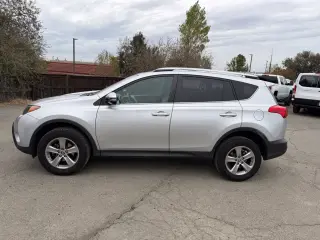 Toyota RAV4 2015 XLE 4dr SUV