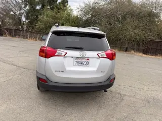 Toyota RAV4 2015 XLE 4dr SUV