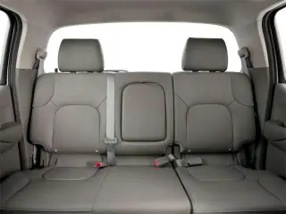 Nissan Frontier 2010 4x4 SE V6 4dr Crew Cab SWB Pickup 6M