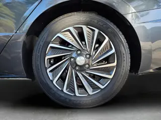 2023 Hyundai SONATA HYBRID