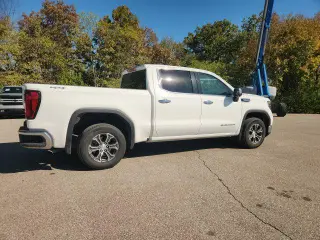 GMC Sierra 1500 2026 4x4 SLT 4dr Crew Cab 6.6 ft. SB