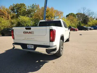 GMC Sierra 1500 2026 4x4 SLT 4dr Crew Cab 6.6 ft. SB