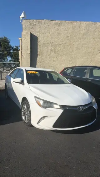 2017 TOYOTA CAMRY