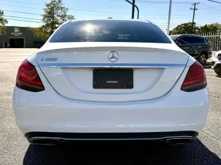 2019 MERCEDES-BENZ C-CLASS