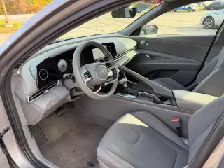 Hyundai ELANTRA 2024 SEL 4dr Sedán