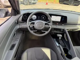 Hyundai ELANTRA 2024 SEL 4dr Sedán