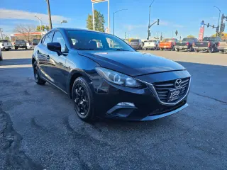 2015 MAZDA MAZDA3