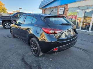 2015 MAZDA MAZDA3