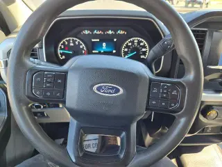 Ford F-150 2022 4x4 XL 4dr SuperCrew 5.5 ft. SB