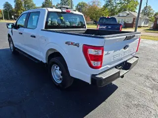 Ford F-150 2022 4x4 XL 4dr SuperCrew 5.5 ft. SB