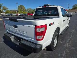 Ford F-150 2022 4x4 XL 4dr SuperCrew 5.5 ft. SB