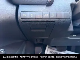 Toyota Camry 2022 AWD SE 4dr Sedán
