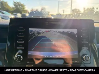 Toyota Camry 2022 AWD SE 4dr Sedán