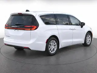 Chrysler Pacifica 2027 Select 4dr Mini-Van