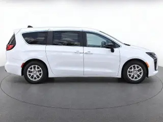 Chrysler Pacifica 2027 Select 4dr Mini-Van