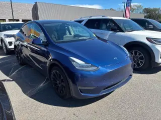 Tesla Model Y 2022 AWD Long Range 4dr Crossover