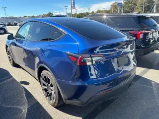 Tesla Model Y 2022 AWD Long Range 4dr Crossover