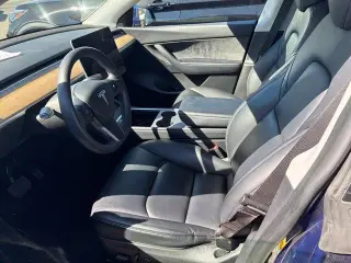 Tesla Model Y 2022 AWD Long Range 4dr Crossover