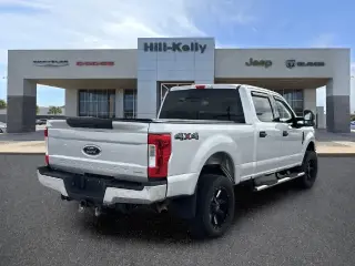 Ford F-250 Super Duty 2018 4x4 XLT 4dr Crew Cab 6.8 ft. SB Pickup