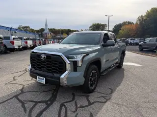 Toyota Tundra 2024 4x4 SR5 4dr CrewMax Cab Pickup SB