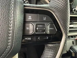 Toyota Tundra 2024 4x4 SR5 4dr CrewMax Cab Pickup SB